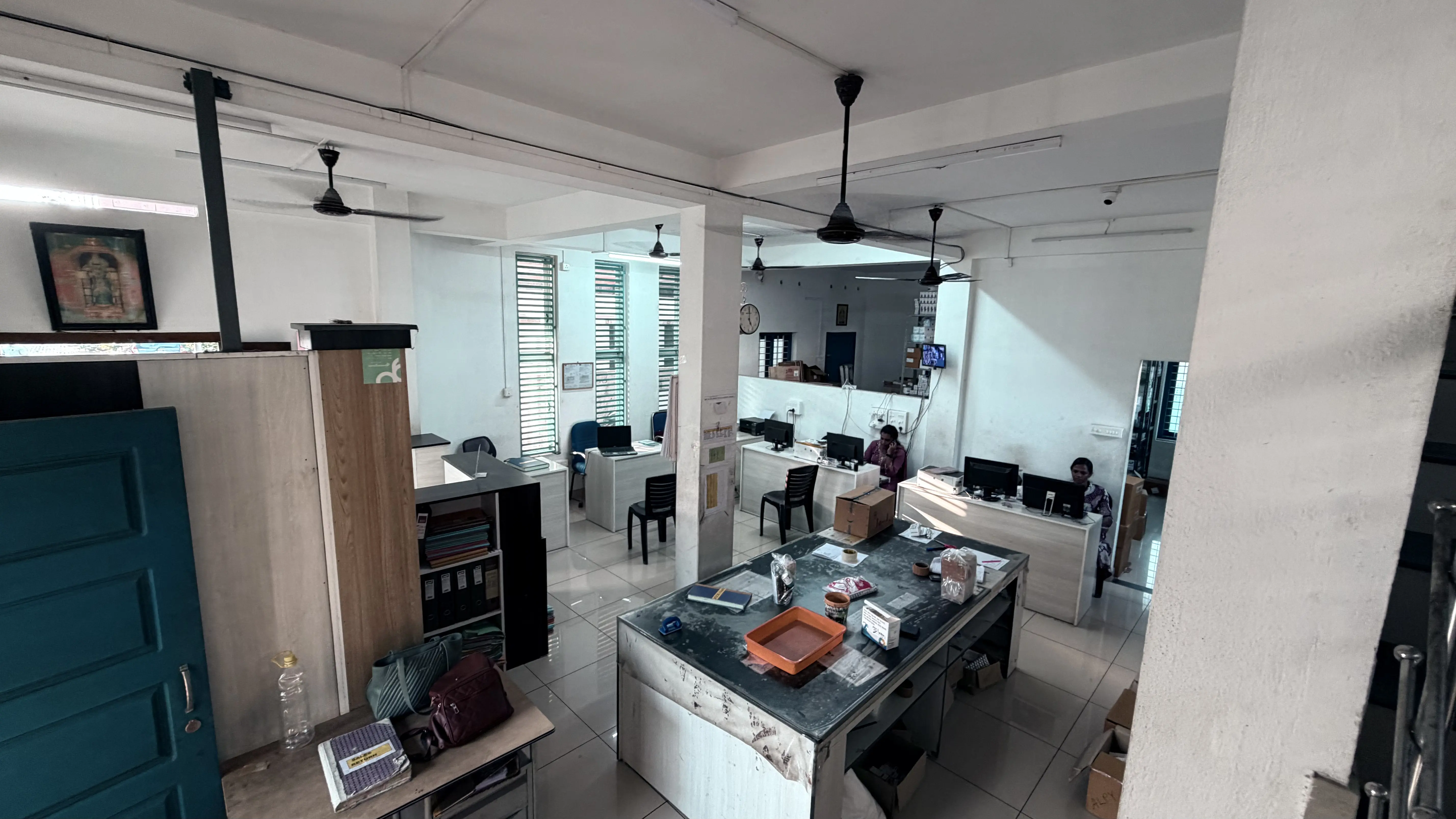 Pharmaceutical distribution facility and warehouse at medi-house Alappuzha - Gallery image 4